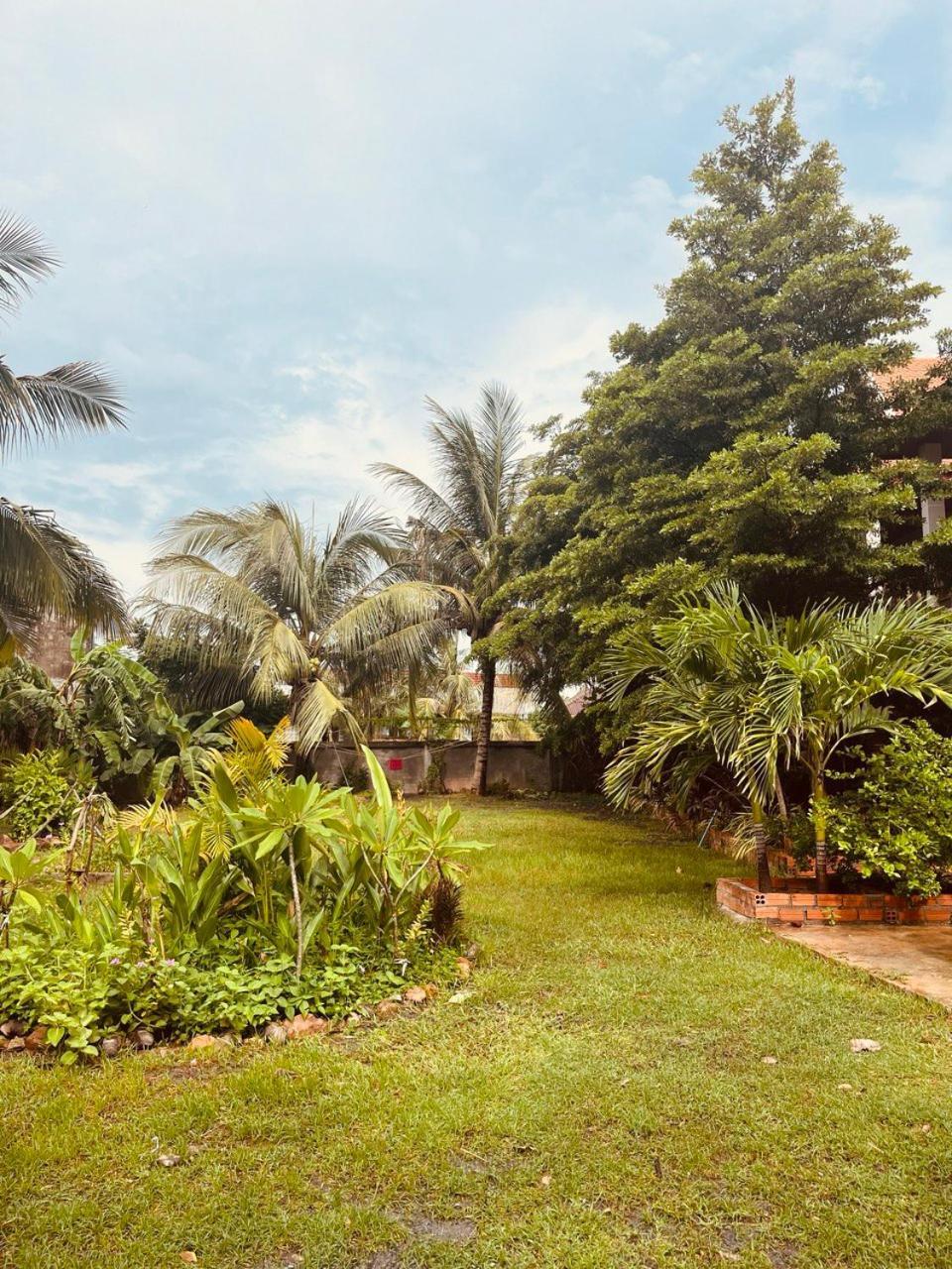 Coconut Lodge Kampot Exterior foto
