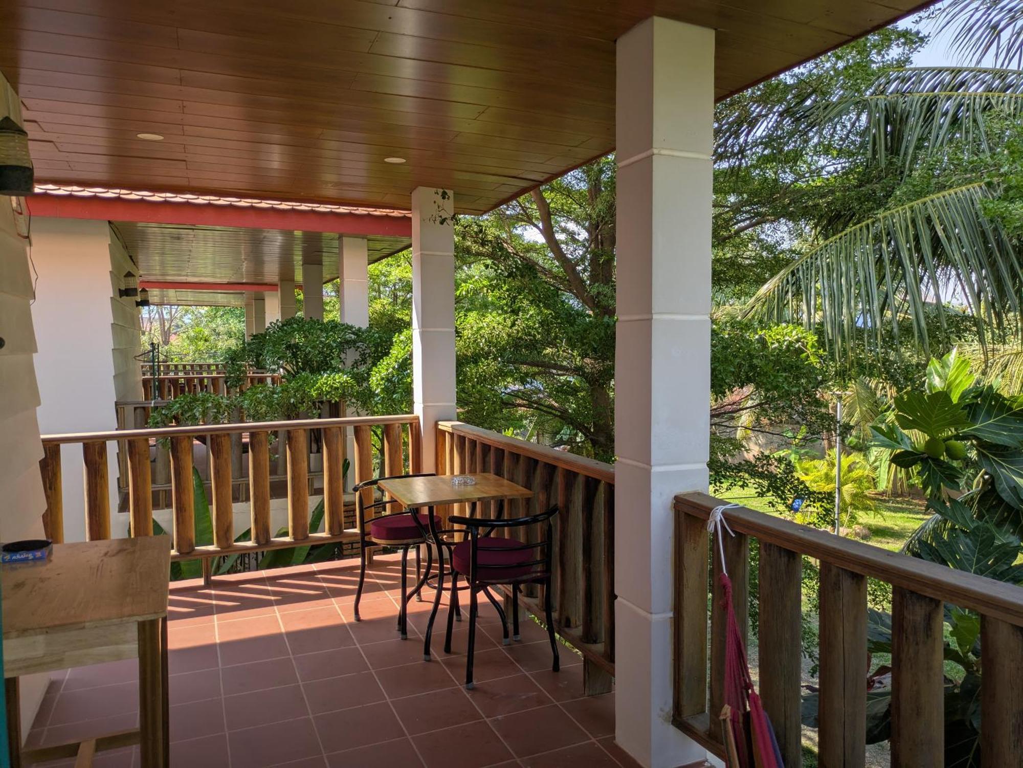 Coconut Lodge Kampot Exterior foto